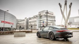 „Porsche“ значително поуспешен од „Audi“, „BMW“ и „Mercedes-Benz“