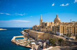 Малта ќе плаќа на секој турист што ќе одлучи да летува во нивен хотел
