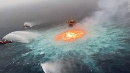 Истекувањето на гас е причината за хаваријата во океанот, при што се создаде „огненото окото“ во мексиканските води, изјавува нафтената компанија