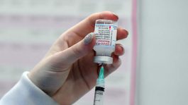 Финска ќе ја суспендира употребата на вакцината „Модерна“ кај мажи под 30 години