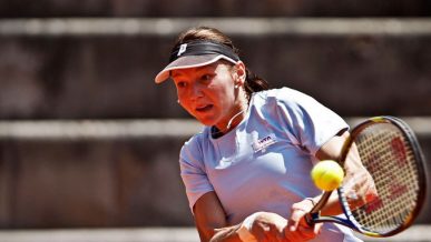 Спортскиот „фер плеј“ на тенисерката Ворачова: Мило ми е за Новак, не се лутам